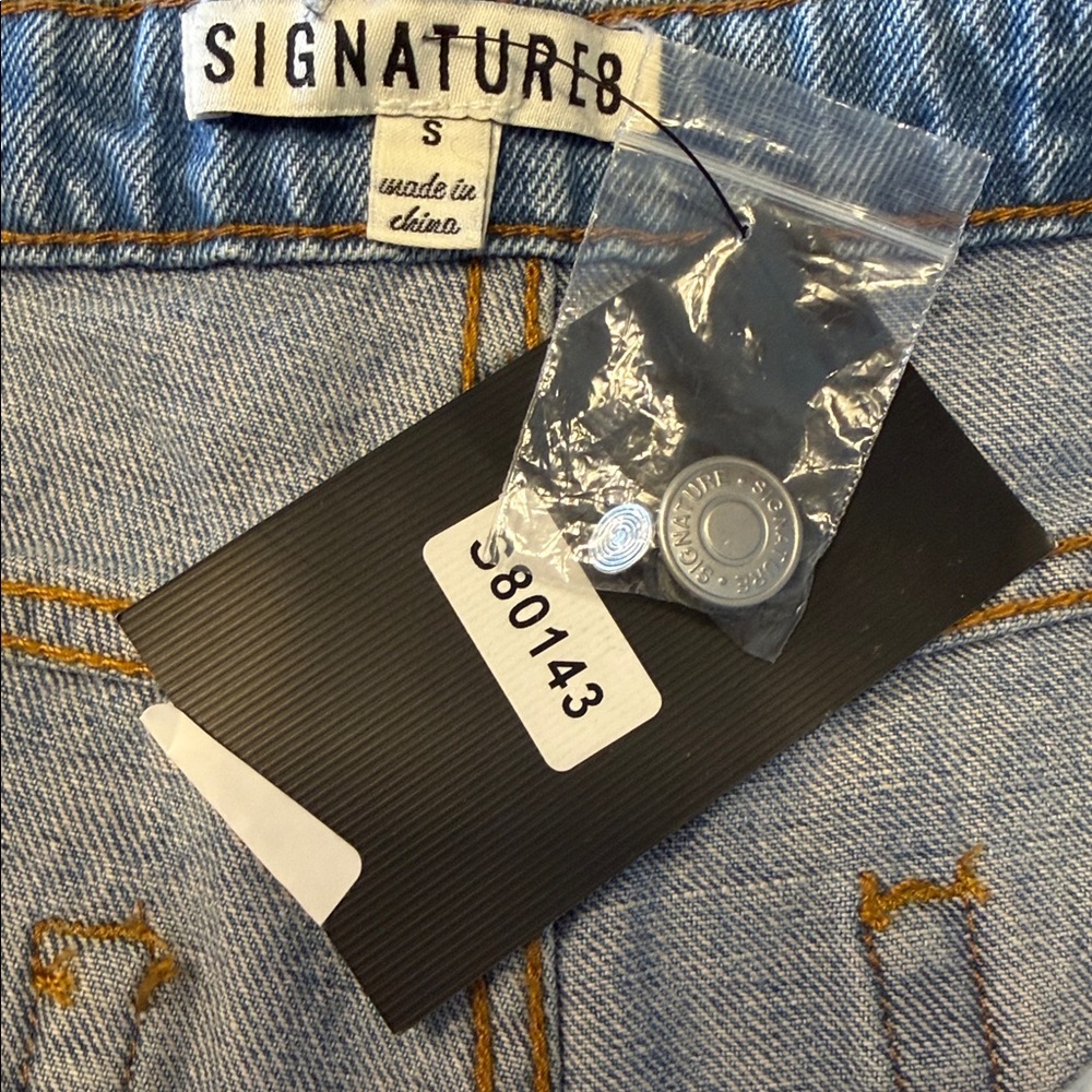 SIGNATURE8 Ultra High Rise Short - Picture 11 of 15